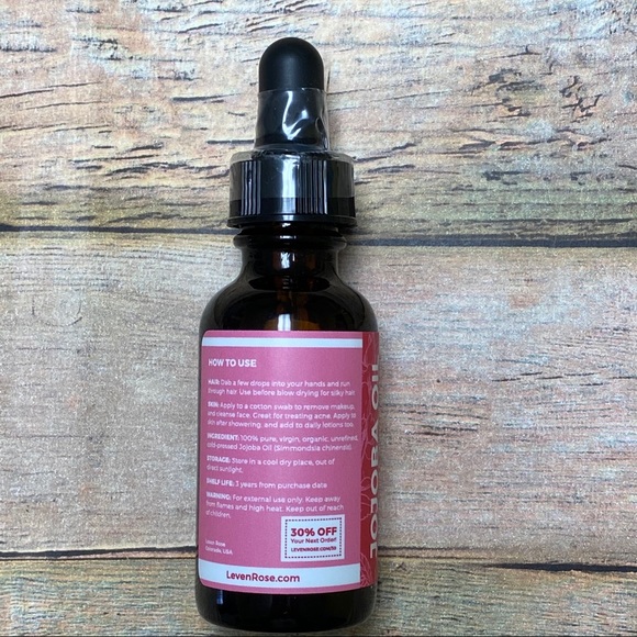 Leven Rose Jojoba Oil. NEW - Picture 2 of 4